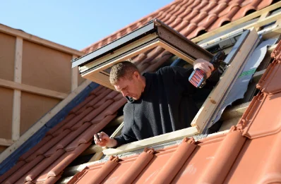 Pose de fenêtres de toit Velux à Meillard